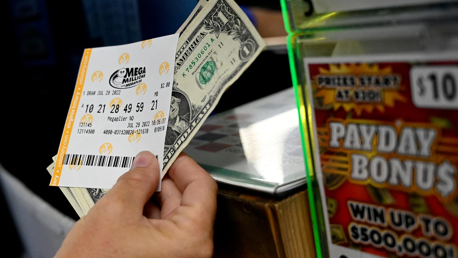 Jackpot record en Géorgie un ticket unique empoche 980 millions de dollars à la Mega Millions